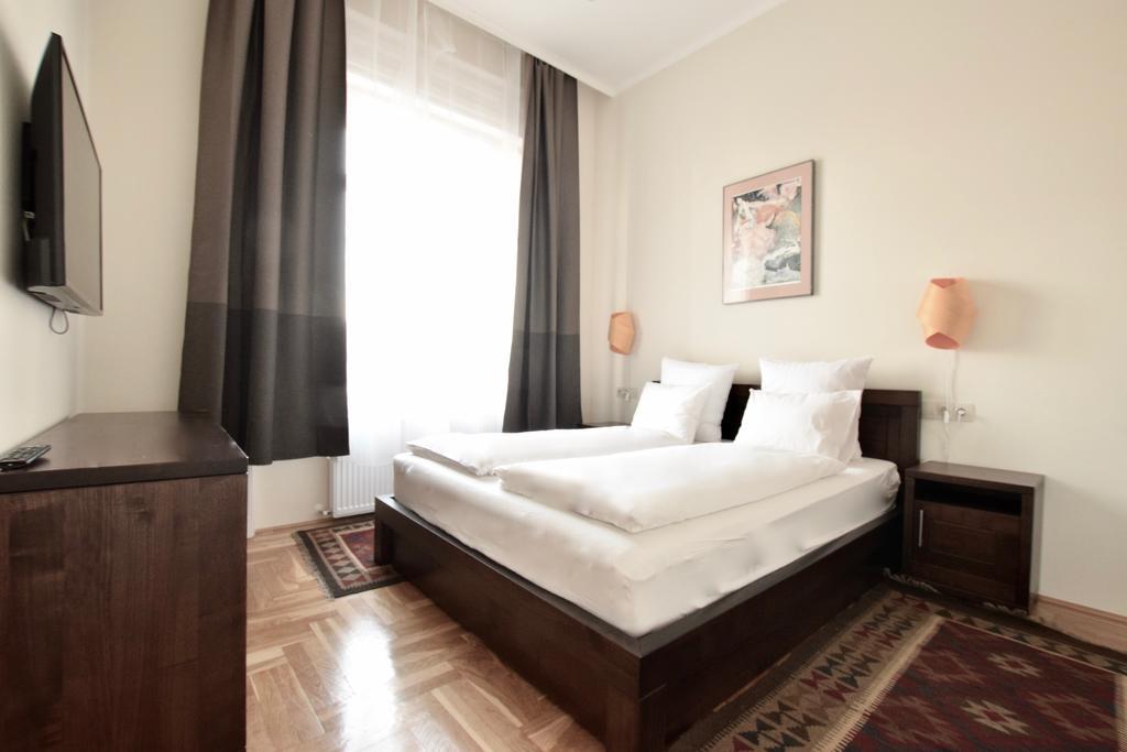 Luxury By Hi5 - Kiraly Street Budapesta