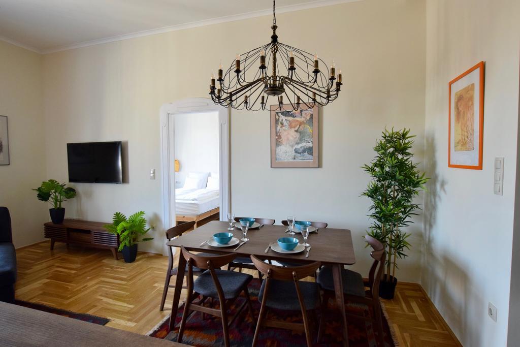 Luxury By Hi5 - Király Street Apartman