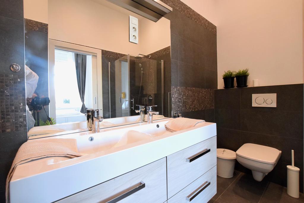 Luxury By Hi5 - Király Street Apartman Budapest